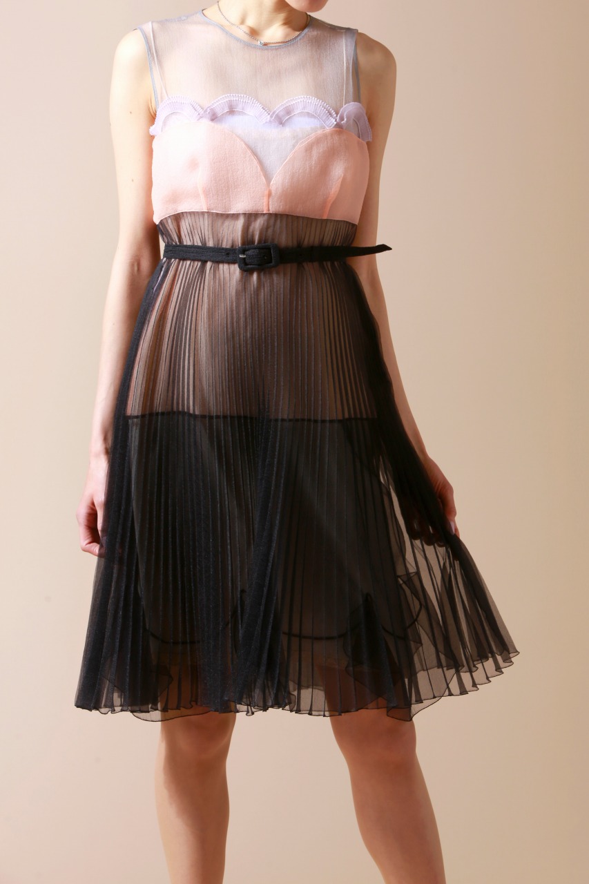 PRADAシュガーカラーシフォンドレス｜ハイブランドのドレス